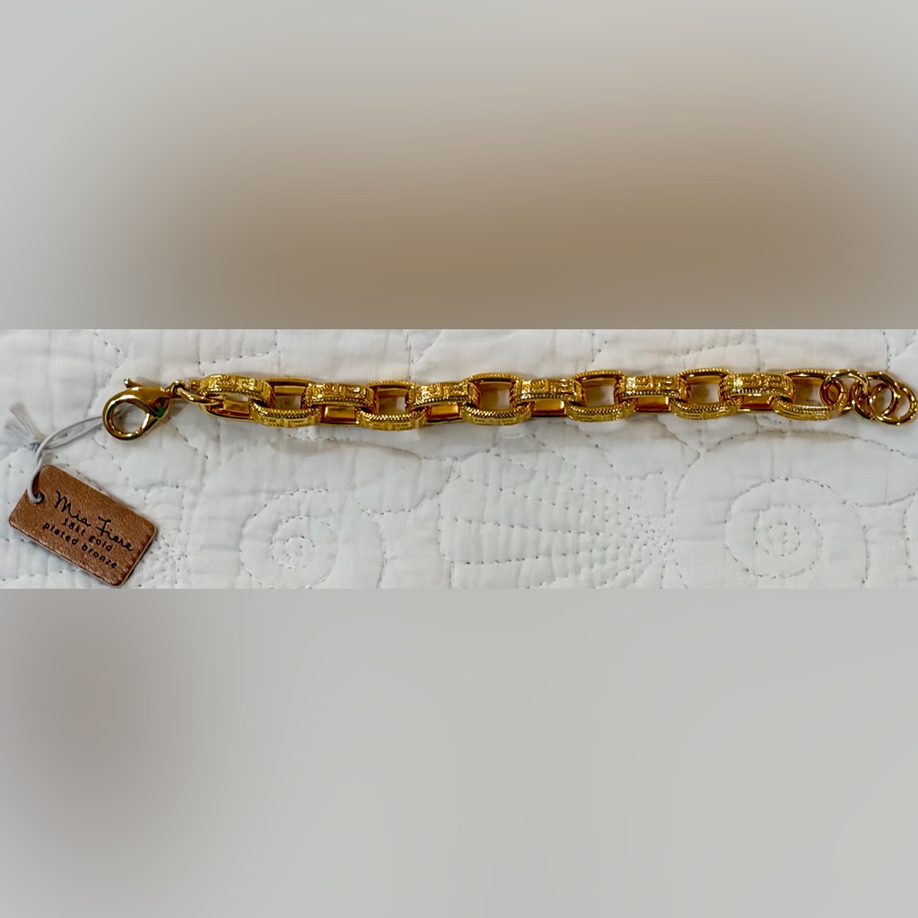 Nwt Mia Fiore Gold Link Chain Bracelet - Textured Rectangular Links
